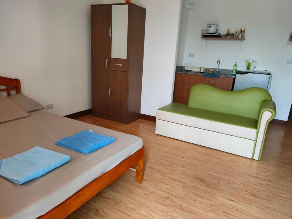 Huge Studio @ Arezzo Place Davao Condominium Kültér fotó